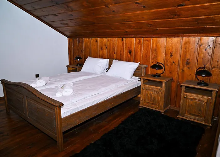 къща джано Добринище